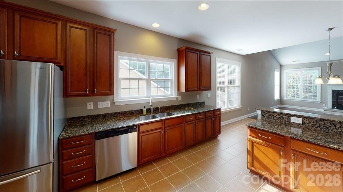8517 Delamere Ln - Photo 6 of 42