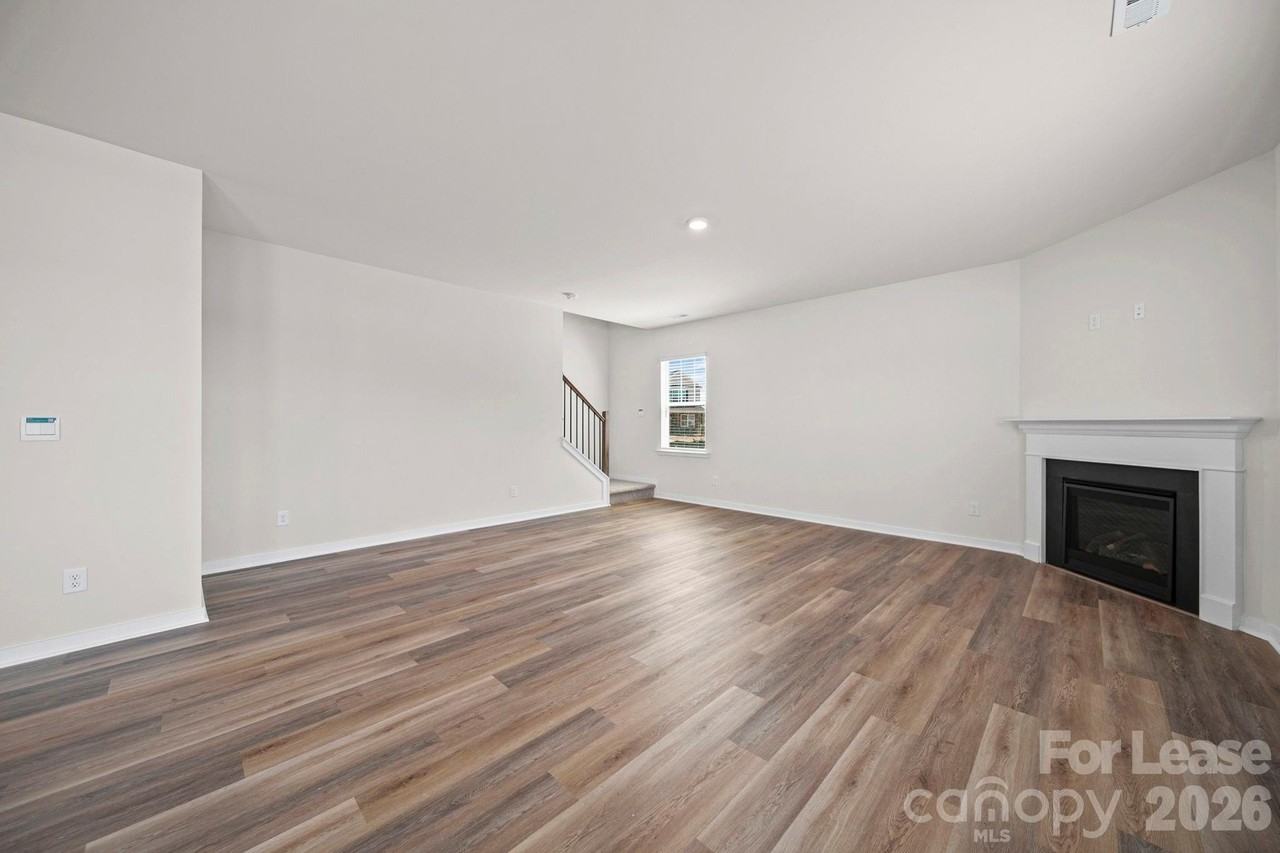 500 Blackpool Ct - Photo 6 of 38
