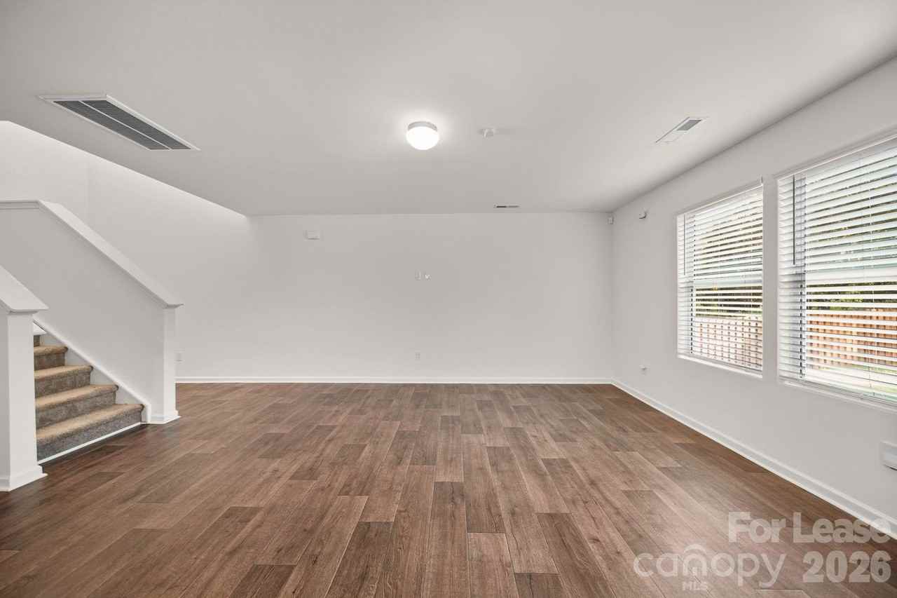 1025 Newfound Hollow Dr - Photo 3 of 28