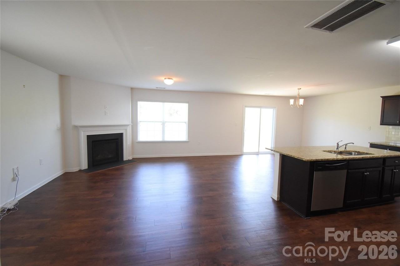 4199 Long Arrow Dr - Photo 4 of 25