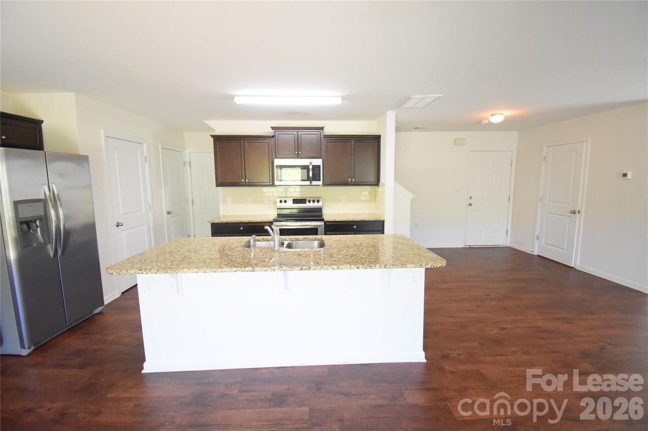 4199 Long Arrow Dr - Photo 7 of 25