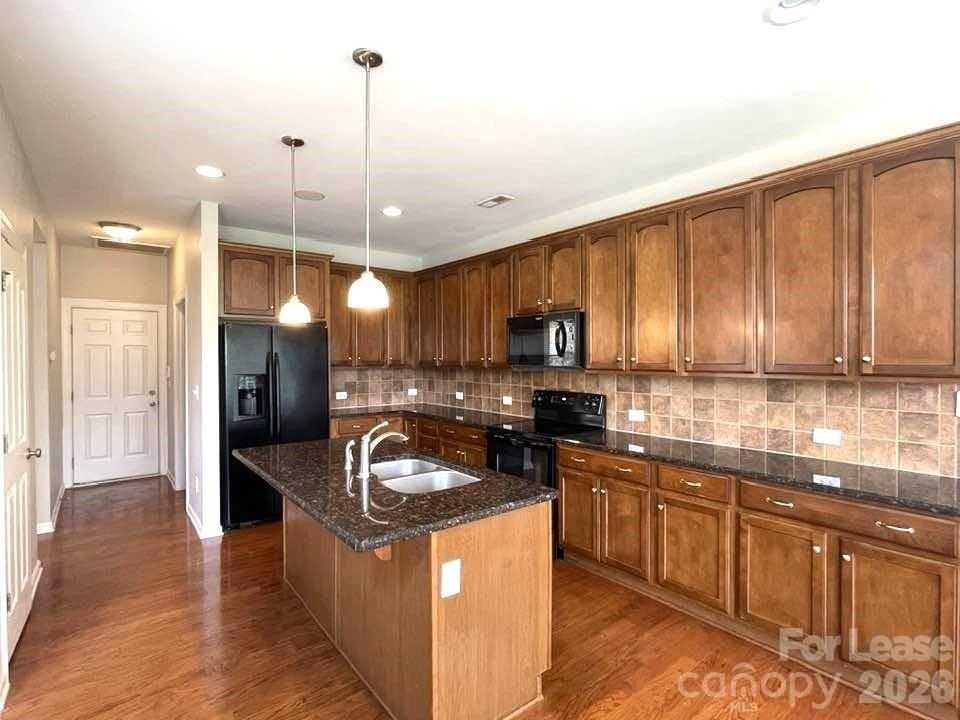 10345 Falling Leaf Dr Nw - Photo 3 of 41