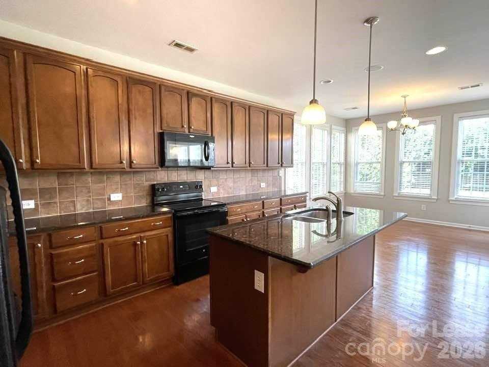 10345 Falling Leaf Dr Nw - Photo 4 of 41