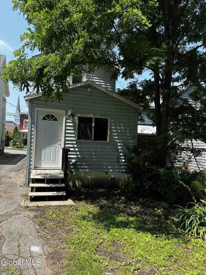 44 S Perry St - Photo 4 of 20