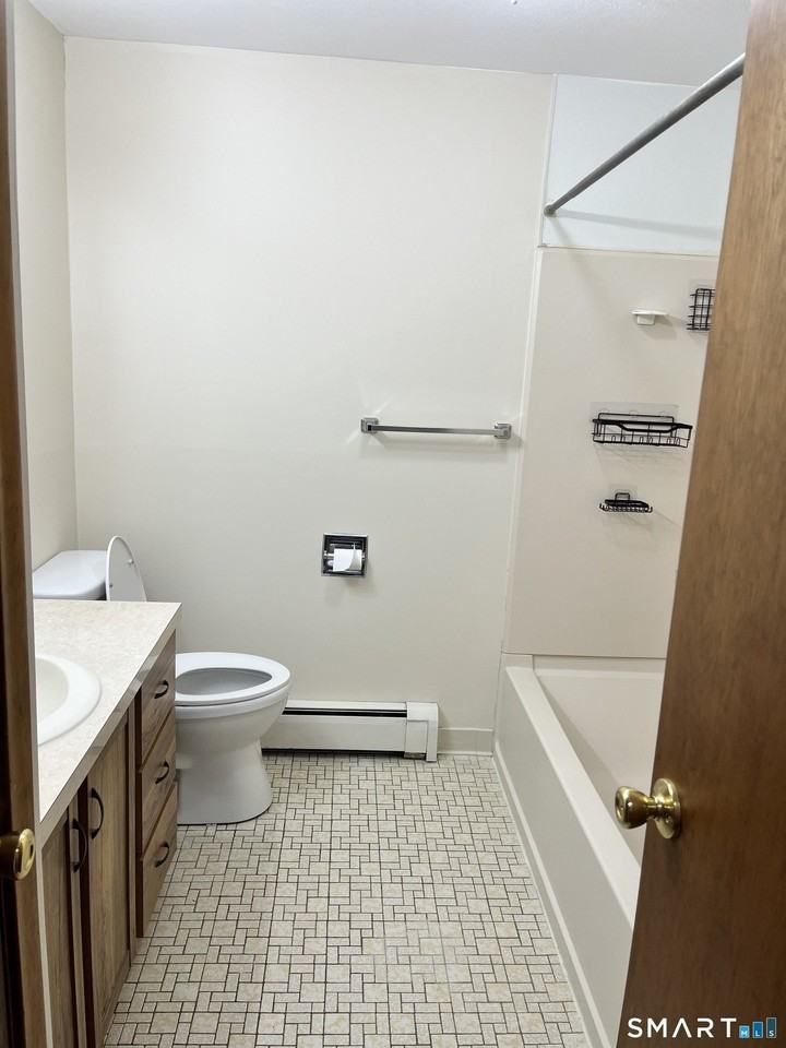 13 Park Pl #C2 - Photo 4 of 8
