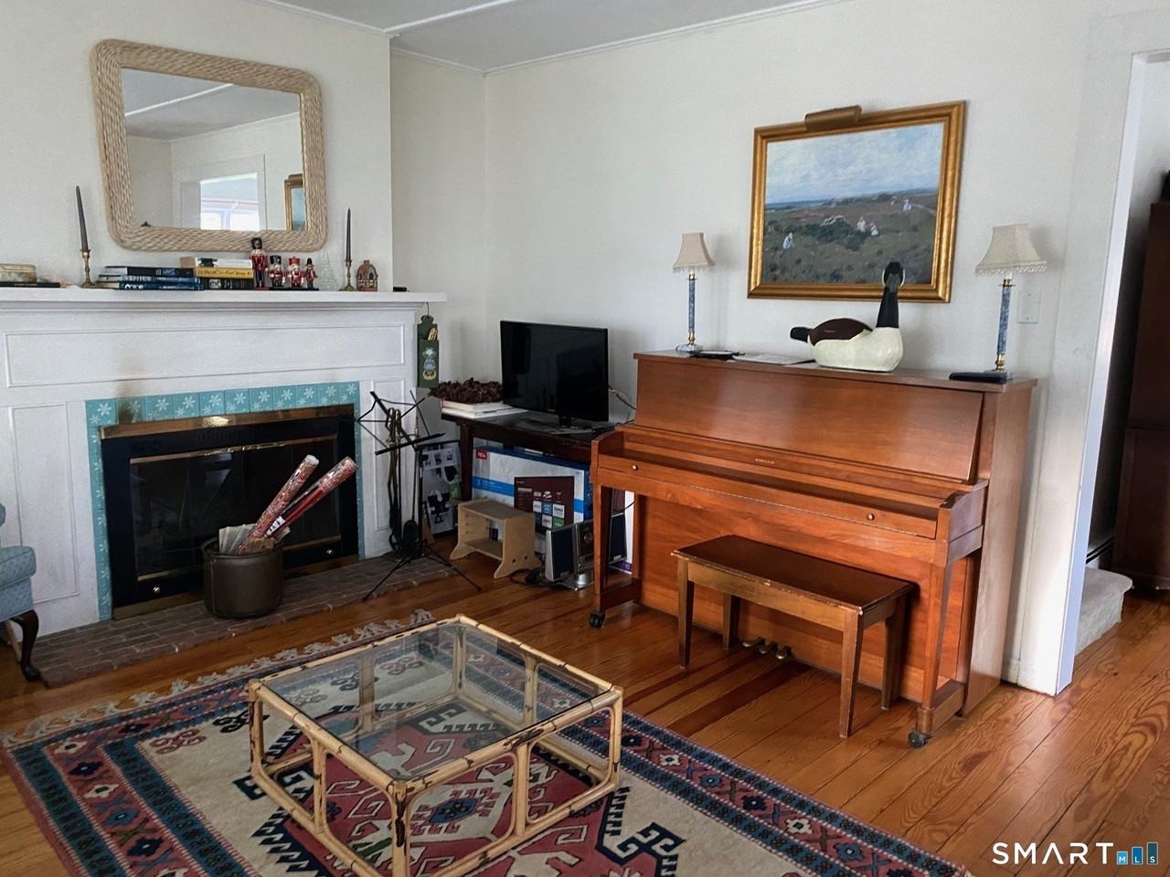 33 Grove Ave - Photo 7 of 25