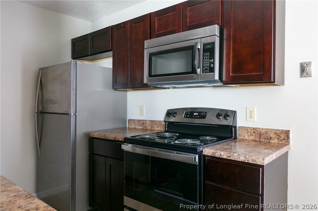 613 Mosswood Ln - Photo 7 of 13