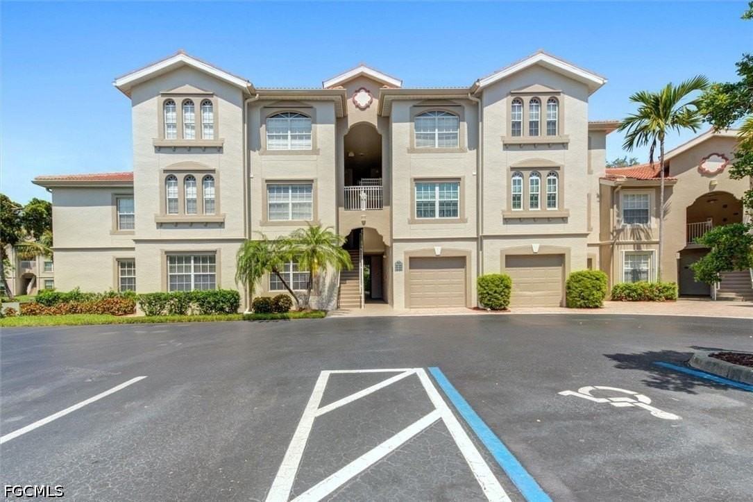 15590 Ocean Walk Cir #102 - Photo 3 of 34