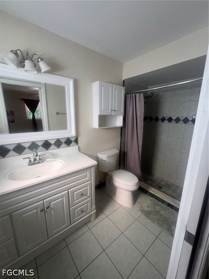 1015 Se 25th Ter - Photo 7 of 13