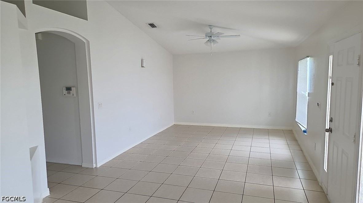 832 Palomino St E - Photo 2 of 16