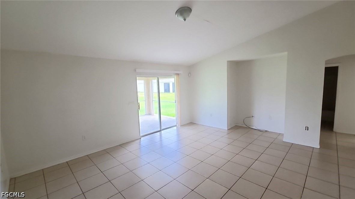 832 Palomino St E - Photo 7 of 16