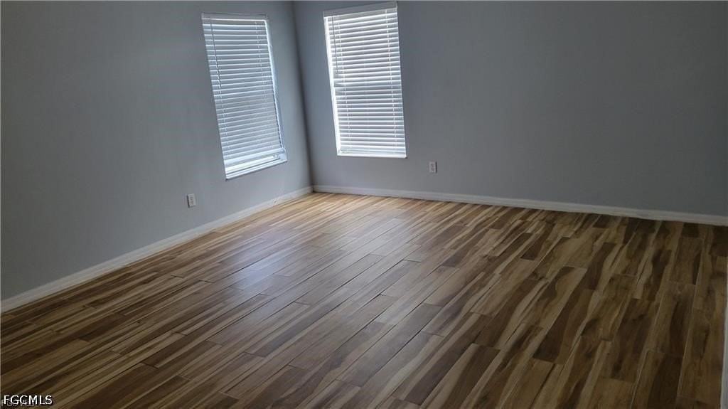 3217 10th St Sw - Photo 2 of 9