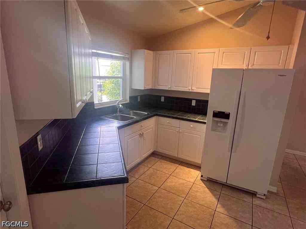 4618 Sw 7th Pl - Photo 3 of 11