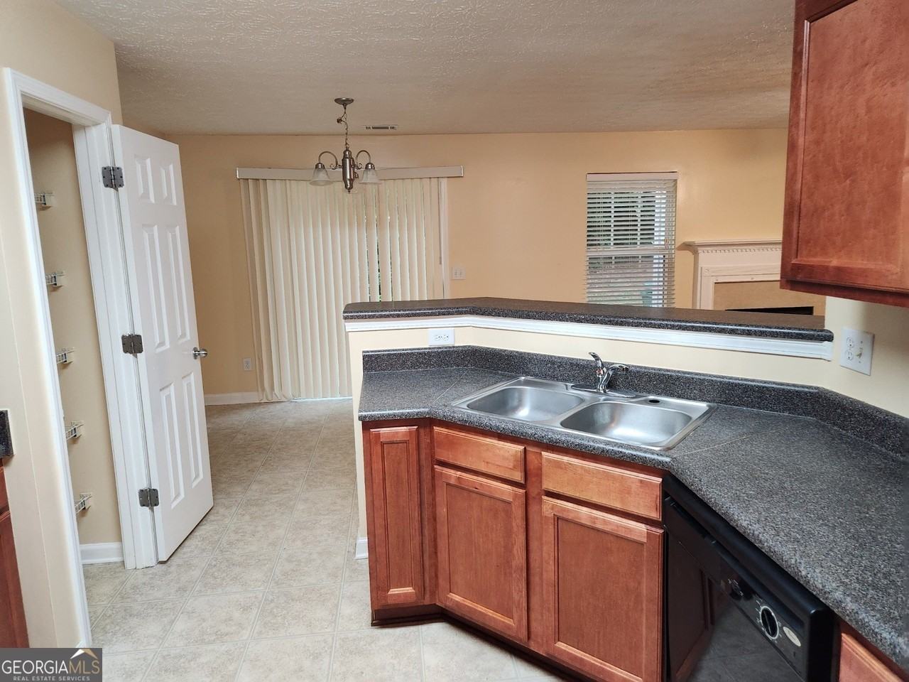 2135 Pine View Trl - Photo 3 of 25