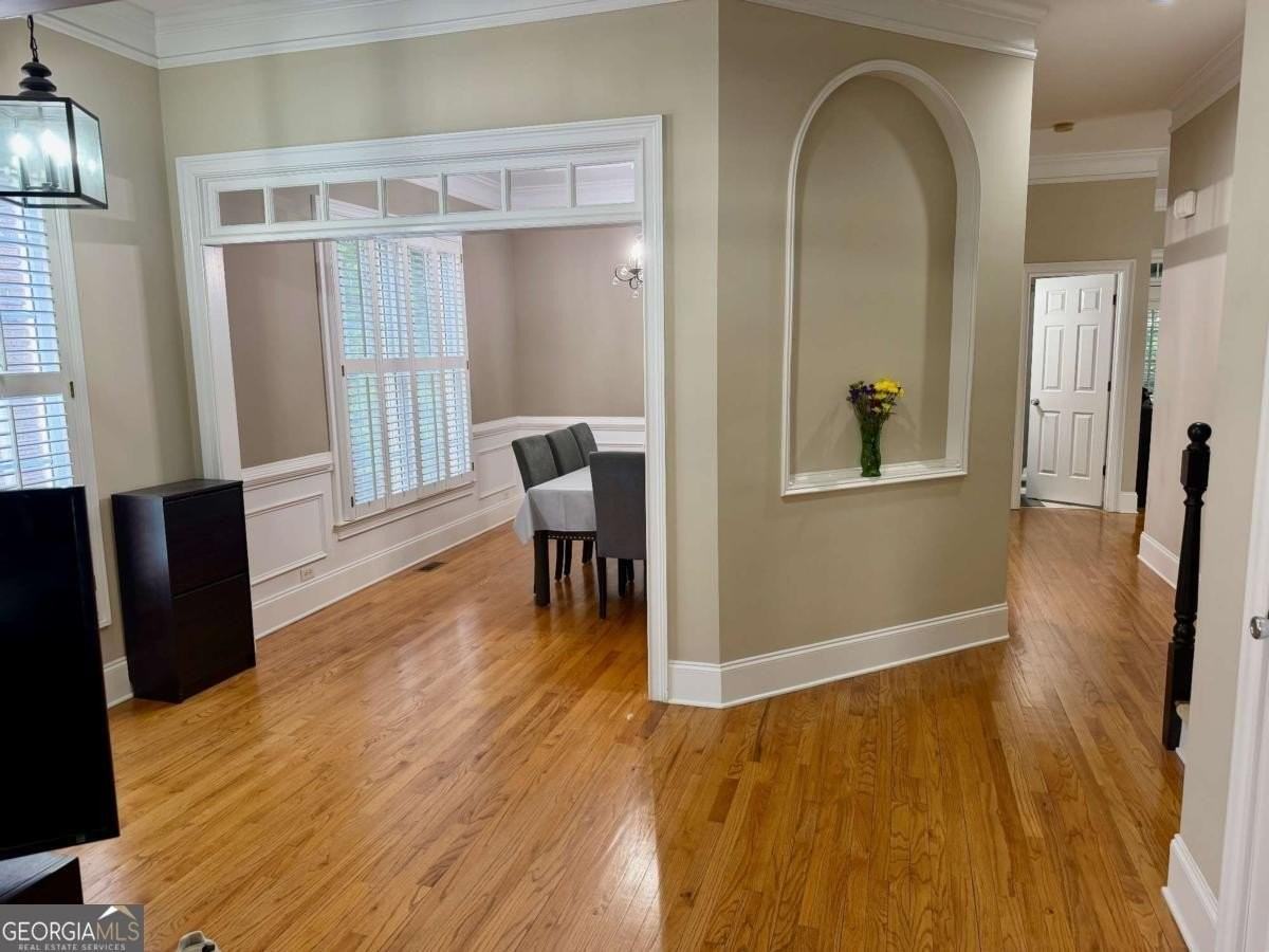 906 Wescott Ln Ne - Photo 3 of 21
