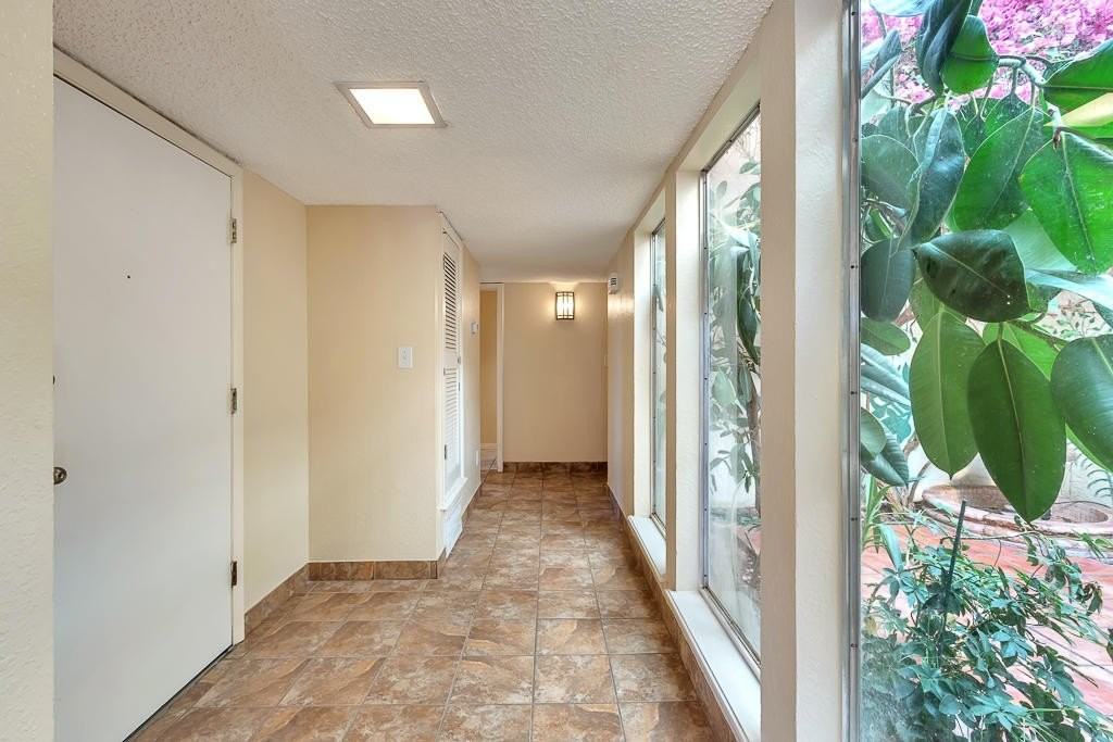 301 Los Nietos Ct - Photo 5 of 40