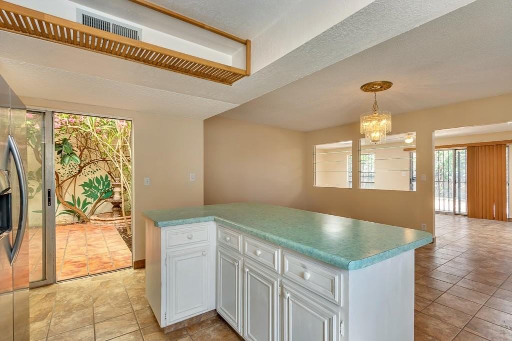 301 Los Nietos Ct - Photo 7 of 40