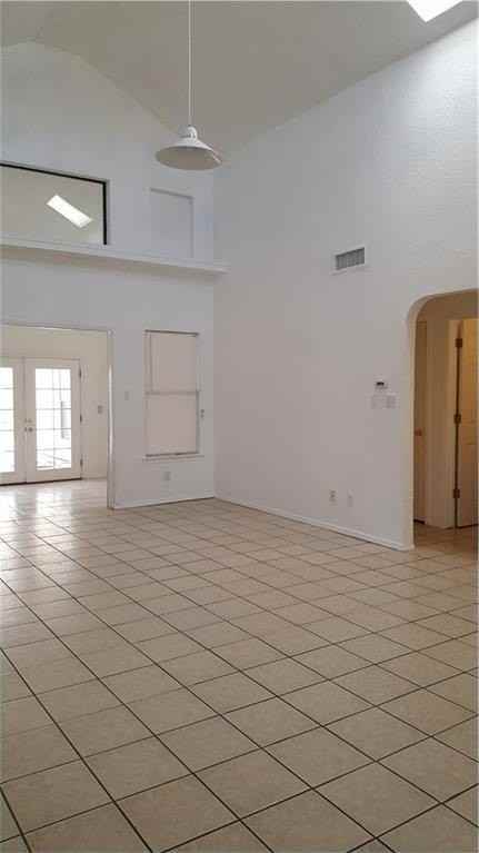1884 Lyman Dutton Cir - Photo 2 of 12