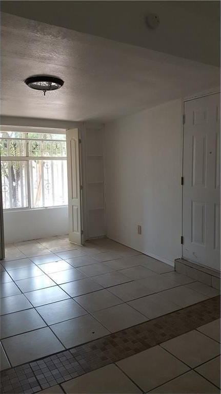 1884 Lyman Dutton Cir - Photo 3 of 12