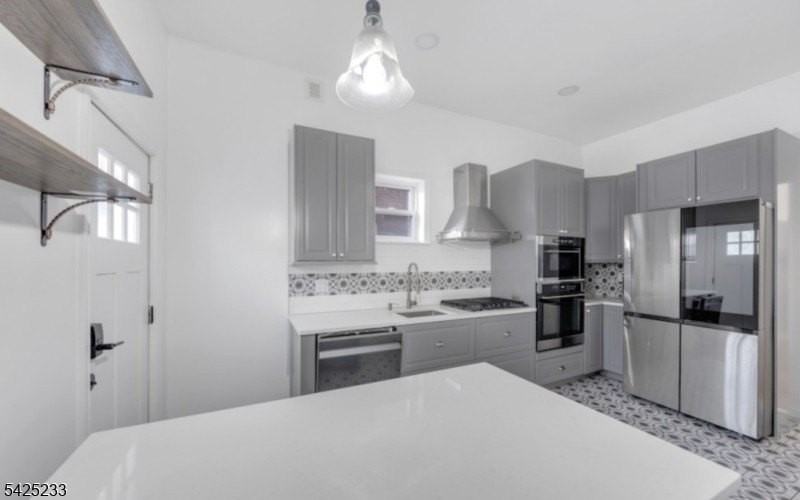13 2nd Ave - Photo 7 of 26