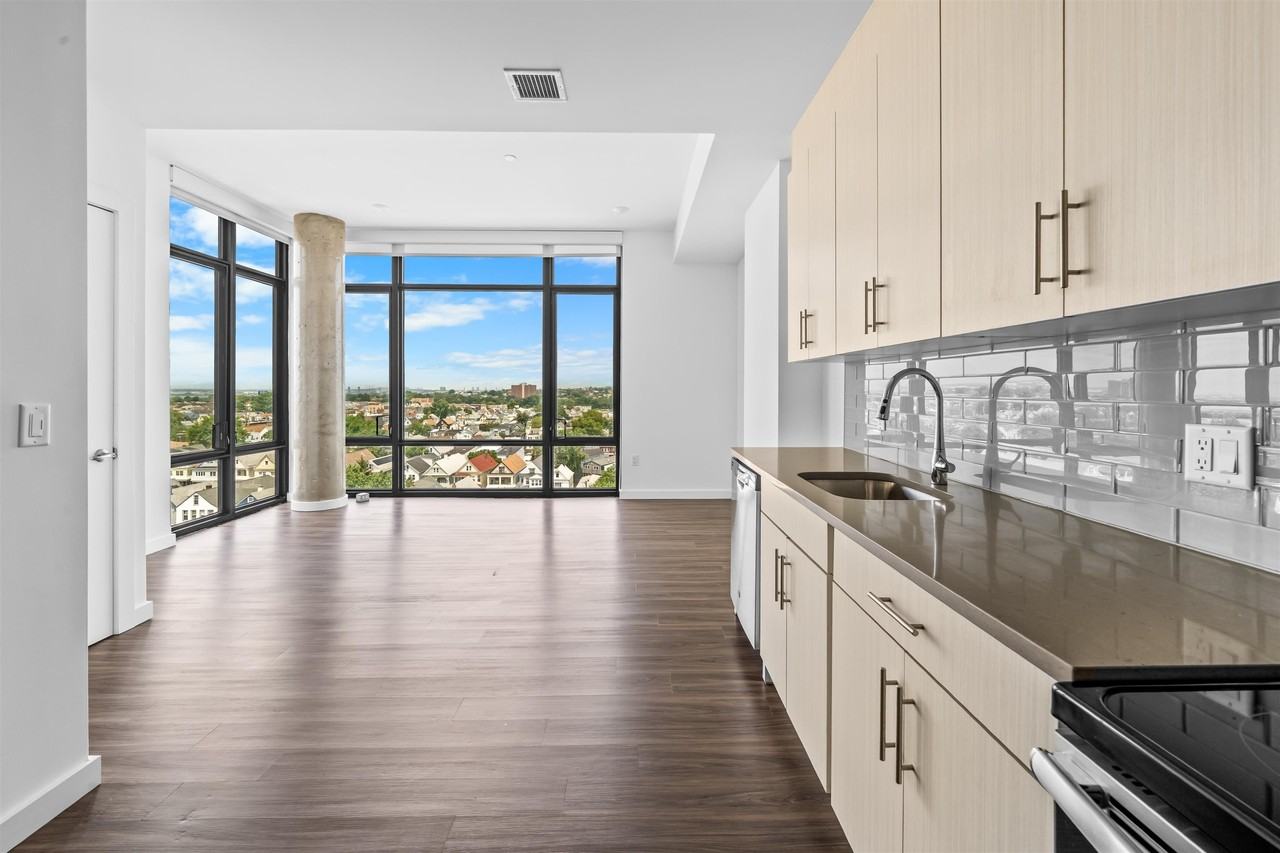957 Broadway #1006