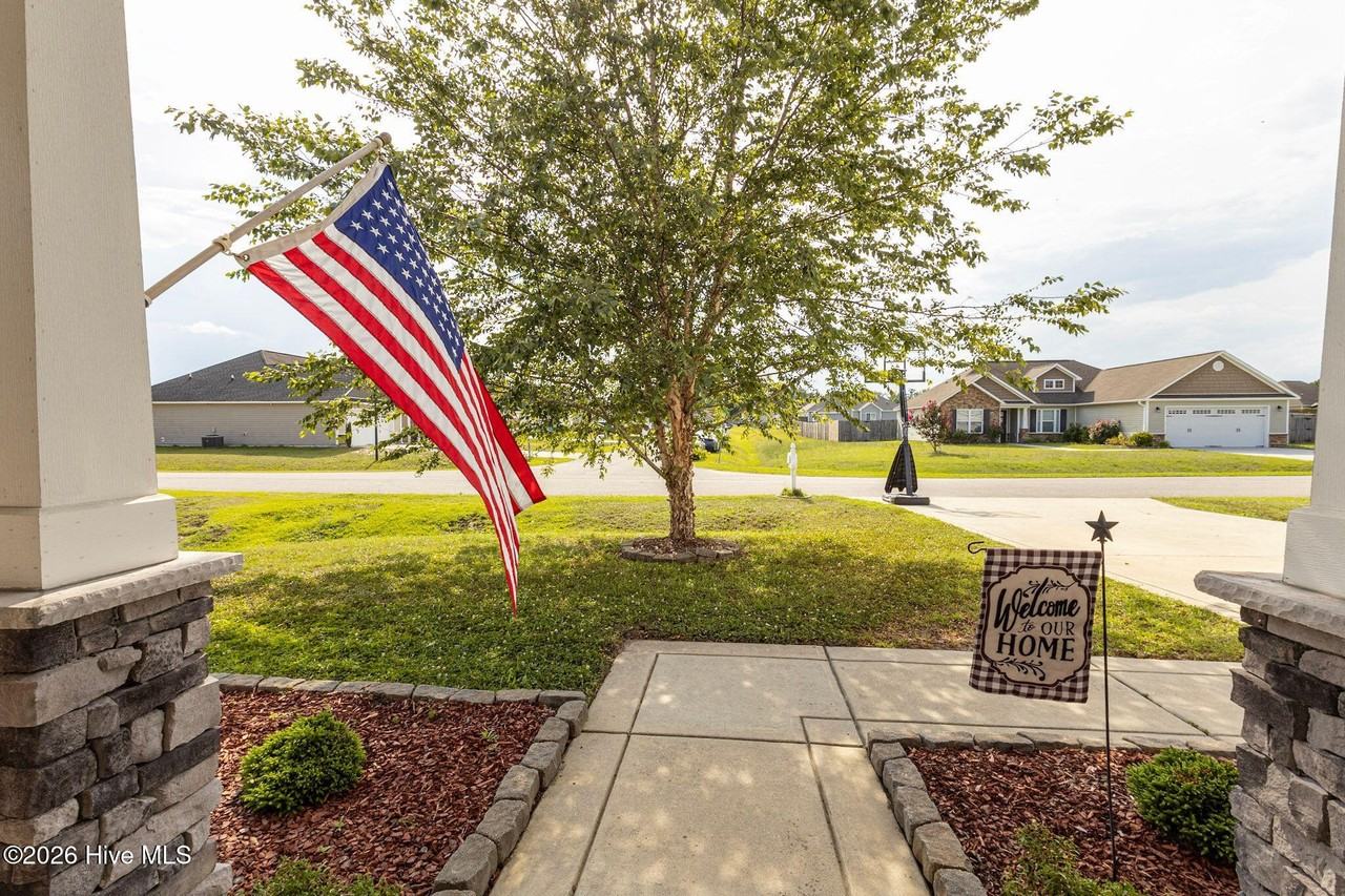 151 Prelude Dr - Photo 5 of 48