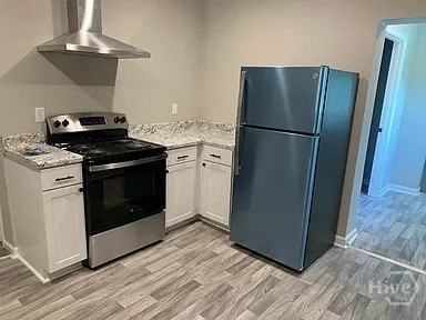 1015 Bowden St - Photo 3 of 16