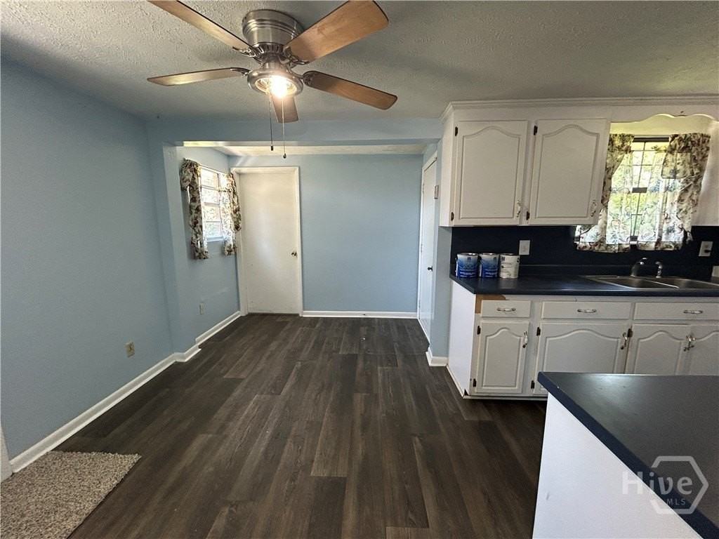 1010 Carroll St - Photo 6 of 18