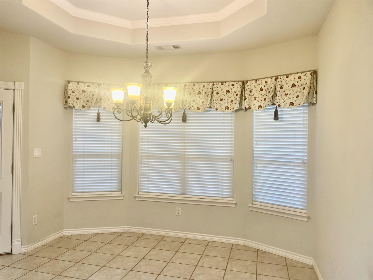 328 Granite Row - Photo 6 of 22