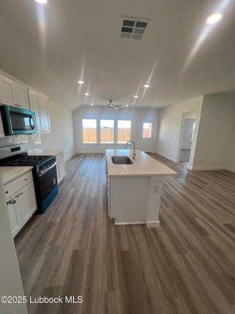 621 14th St - Photo 3 of 18
