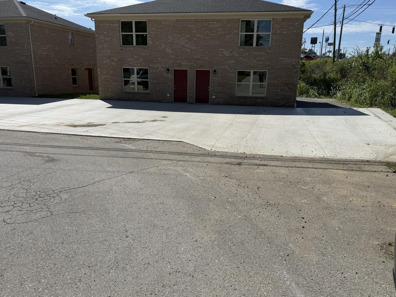 99 River Dr - Photo 2 of 39