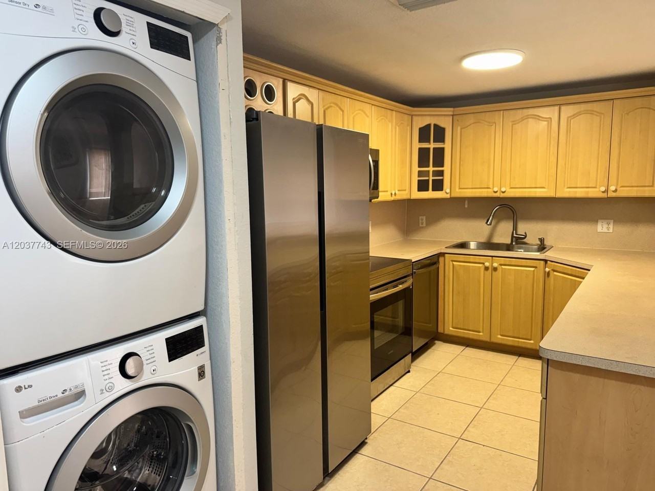 7502 Northwest 175th Street - Photo 4 of 12