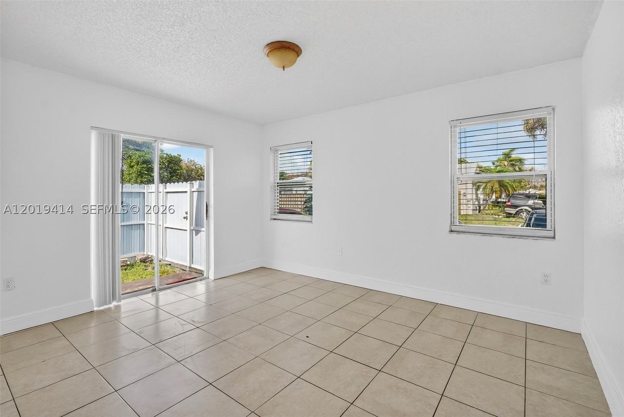 20841 Sw 103rd Ct - Photo 5 of 32