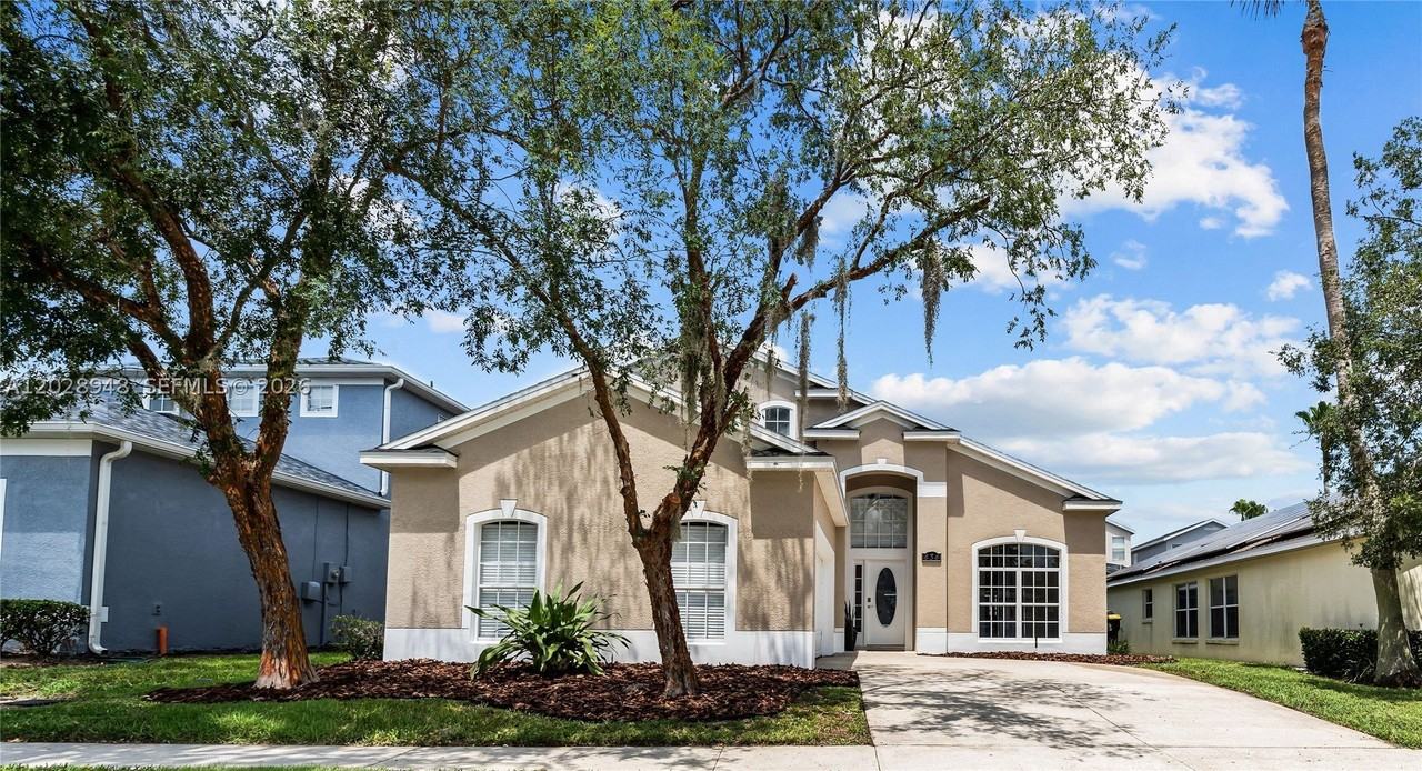 434 Castlemain Cir - Photo 3 of 47