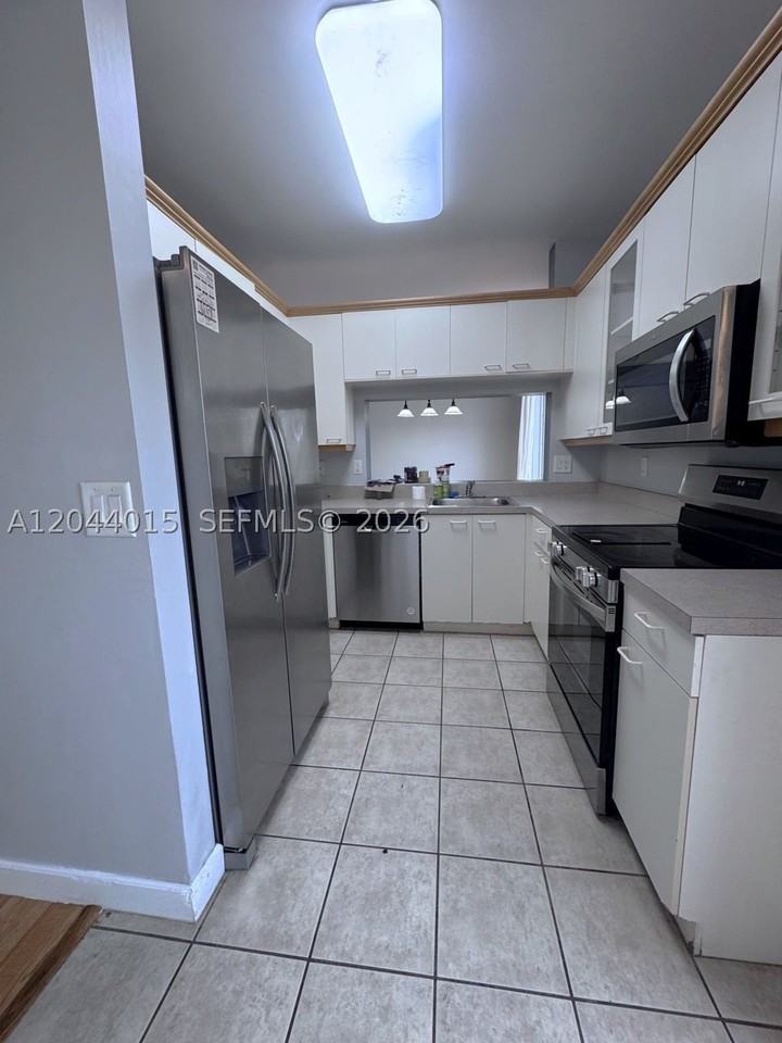 1435 Nw 154th Ln - Photo 6 of 15