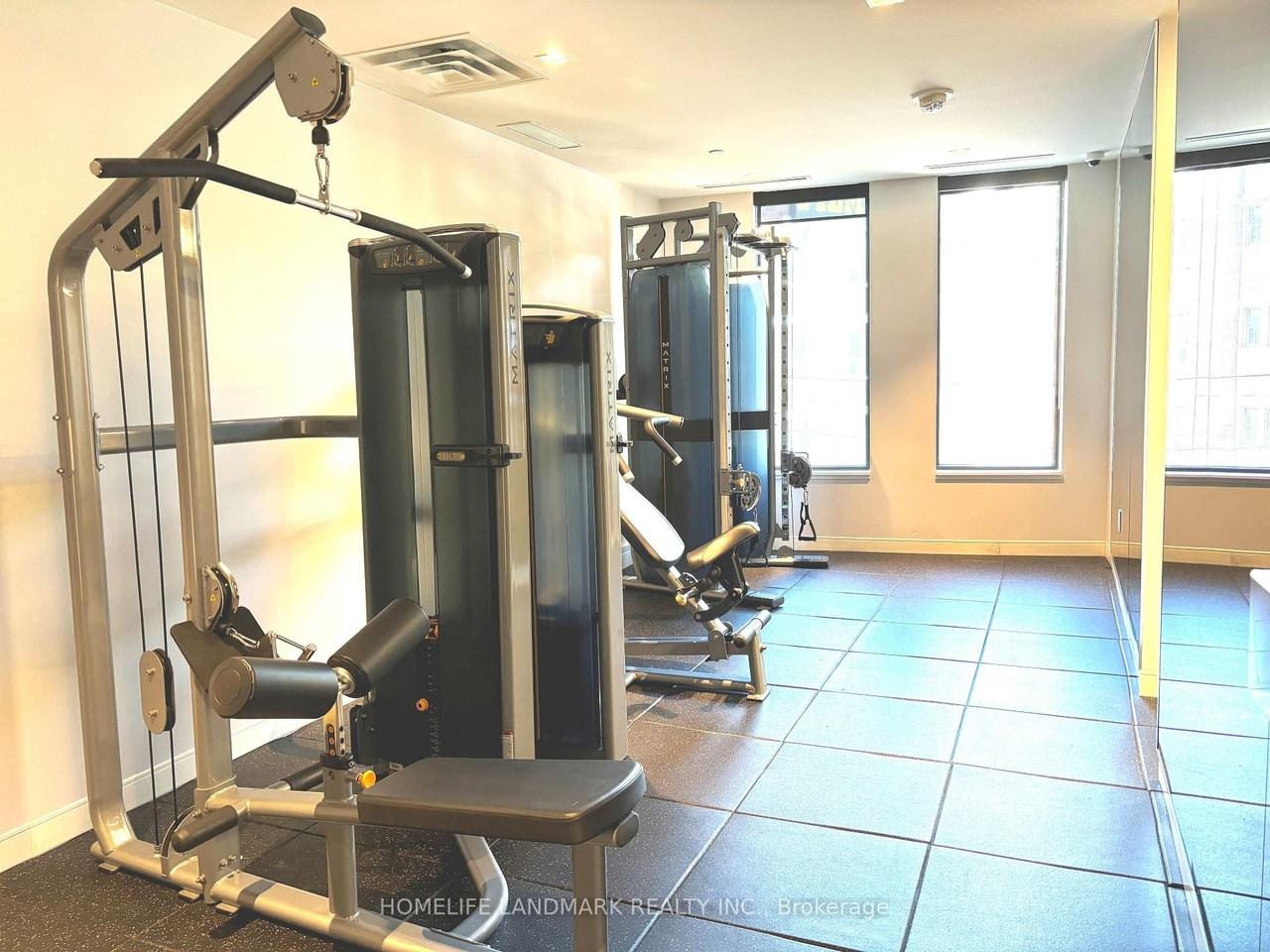 219 Dundas Street East - Photo 17
