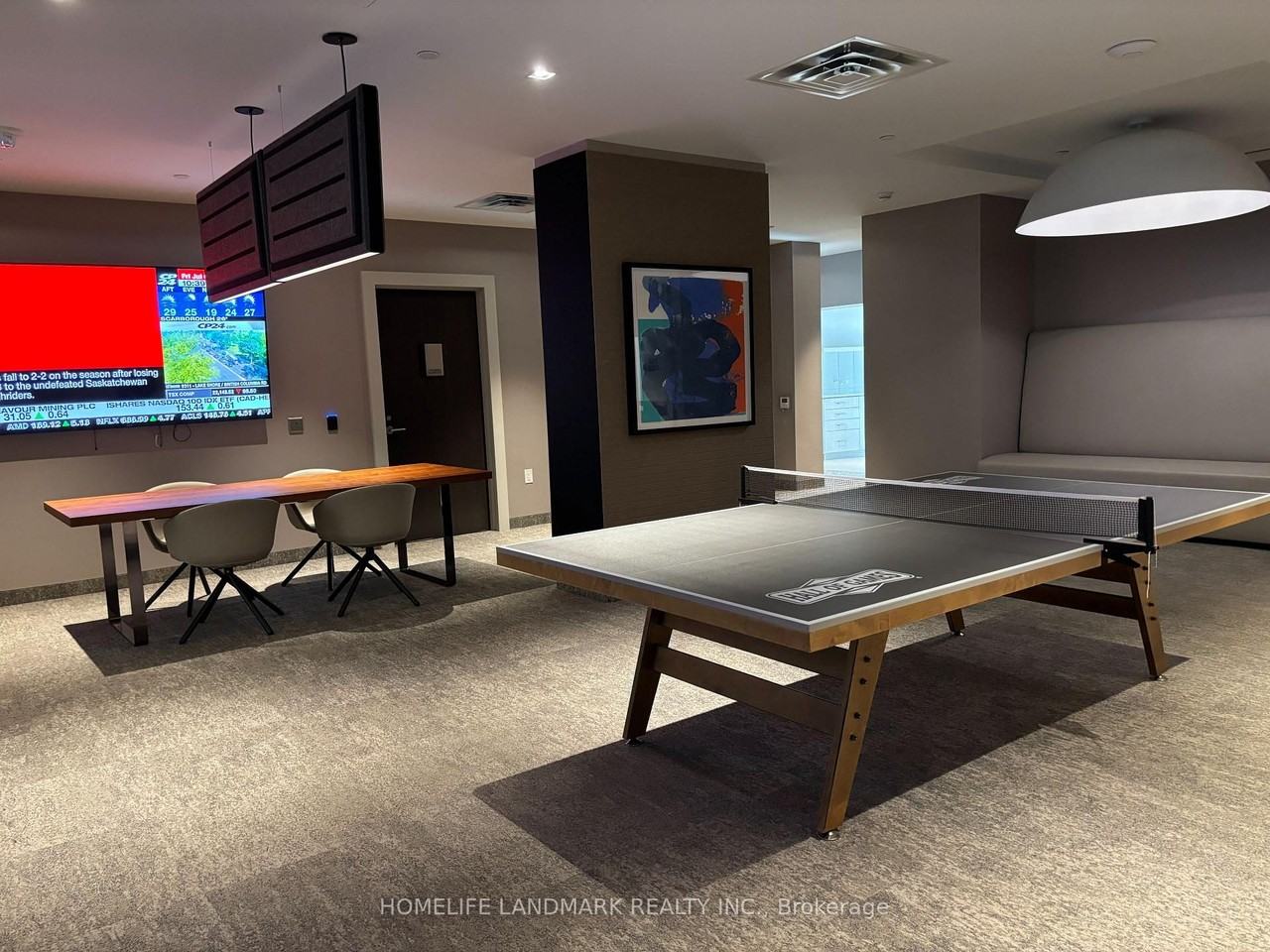 219 Dundas Street East - Photo 19