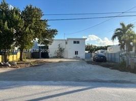 featured image of 75 Coral Dr