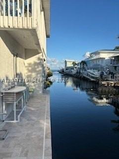 75 Coral Dr - Photo 2 of 6