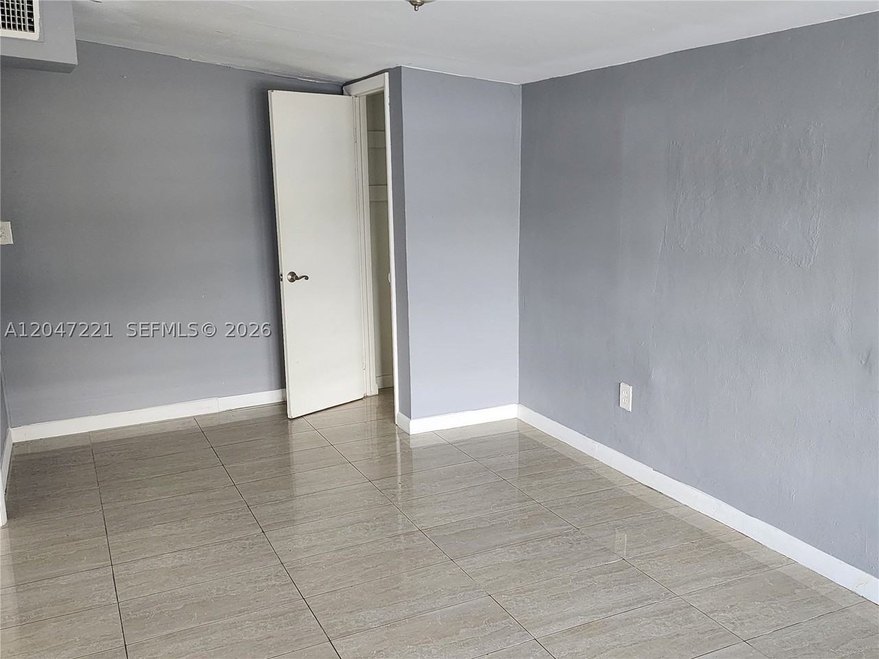 4100 Sw 36th St #0 - Photo 5 of 13