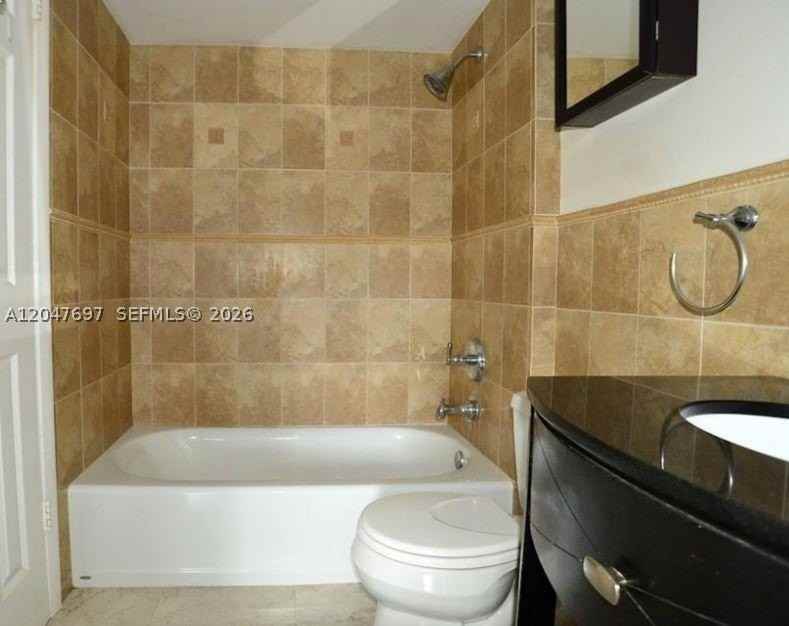 510 Nw 86th Pl #104-12 - Photo 3 of 6