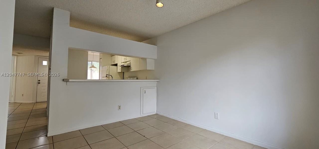 990 Coral Club Dr #990 - Photo 4 of 18