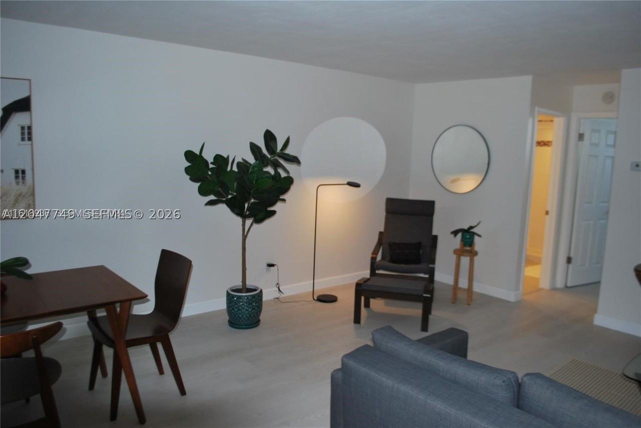 109 Paradise Harbour Blvd #406 - Photo 3 of 12
