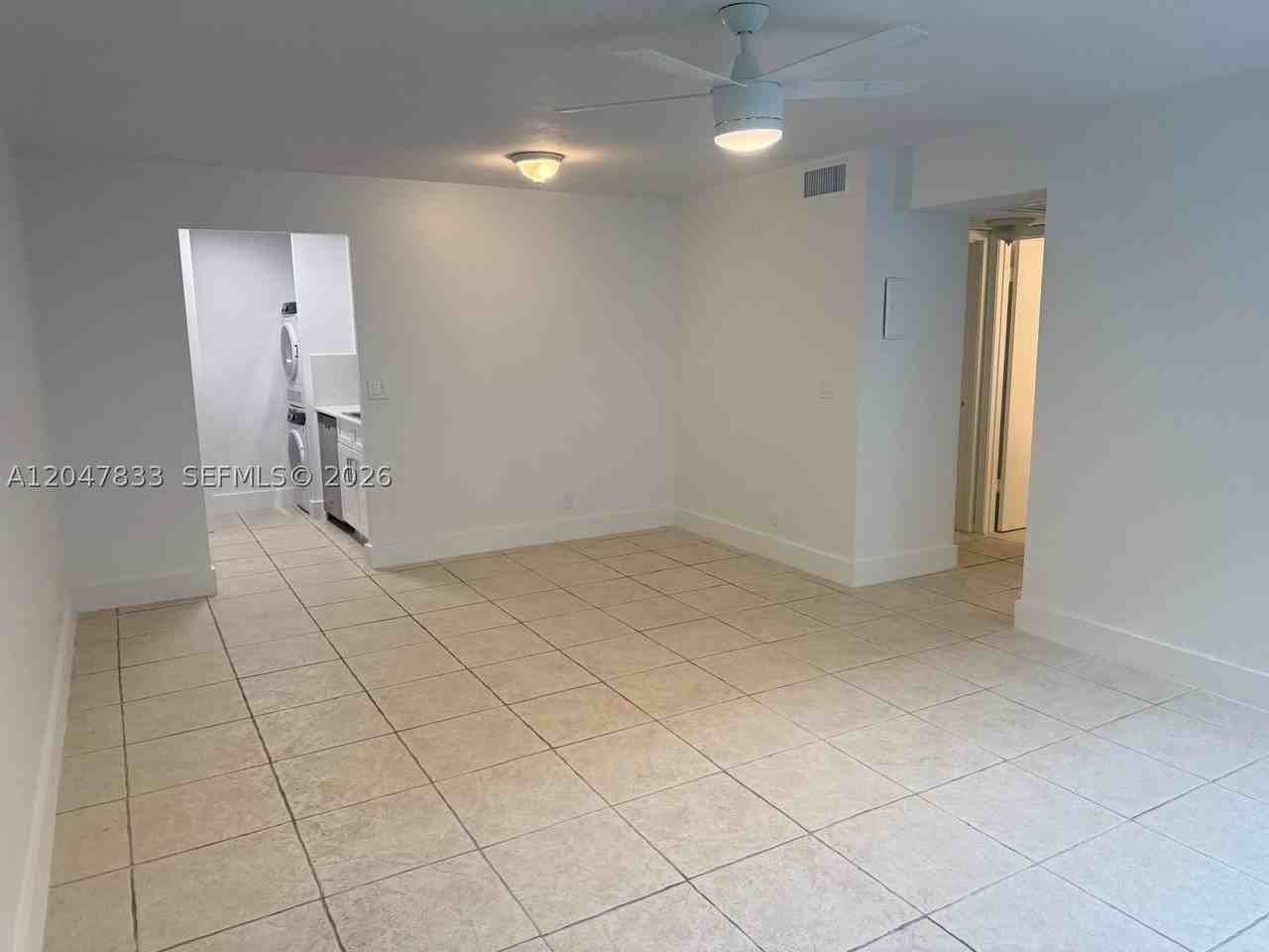 10116 Twin Lakes Dr #11C - Photo 3 of 18