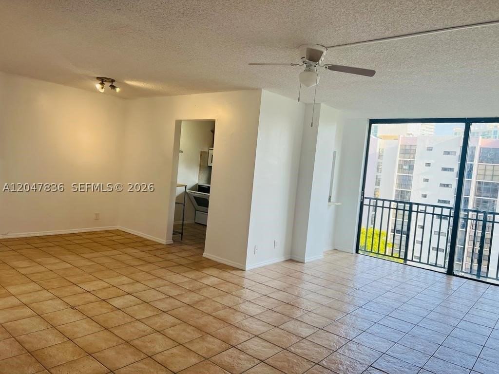 17011 N Bay Rd #816 - Photo 6 of 19