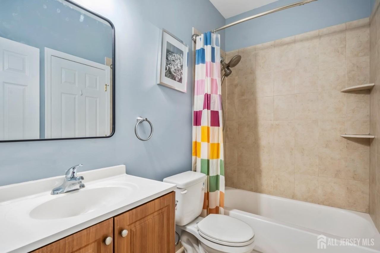 7151 Elm Ct - Photo 4 of 28