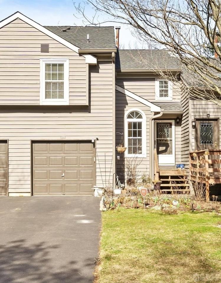 31-D Chicopee Dr
