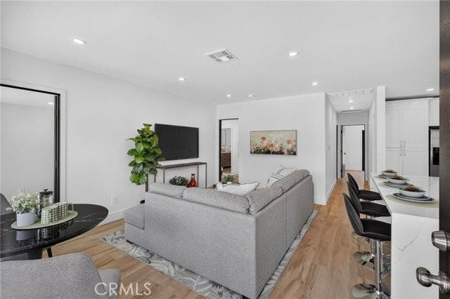 1223 W 23rd St - Photo 2 of 7