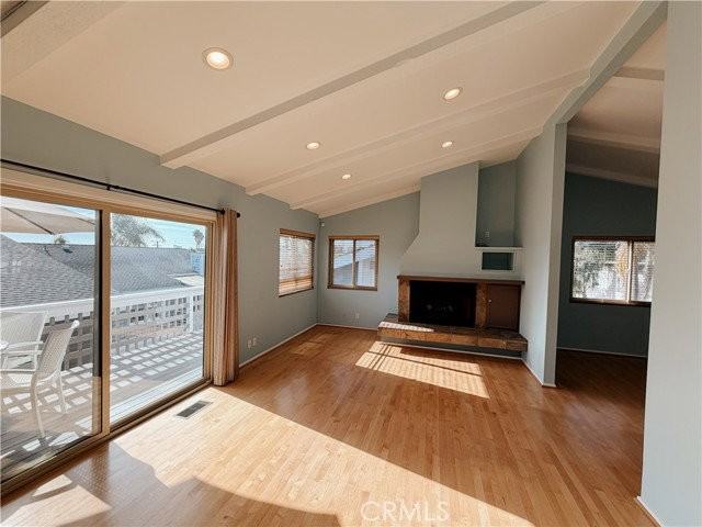 104 S Francisca Ave #C - Photo 3 of 8