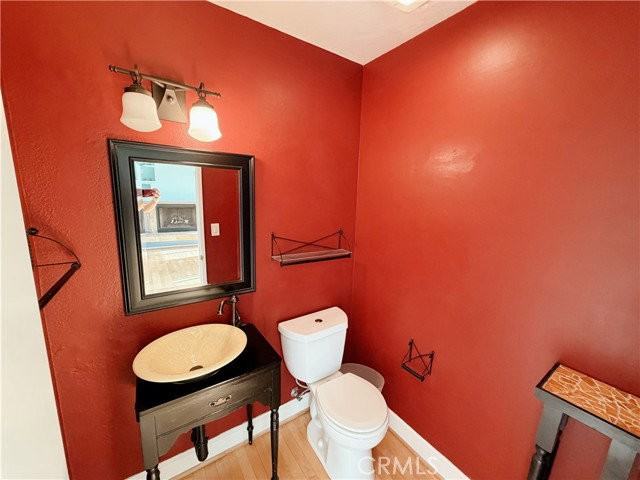 104 S Francisca Ave #C - Photo 7 of 8